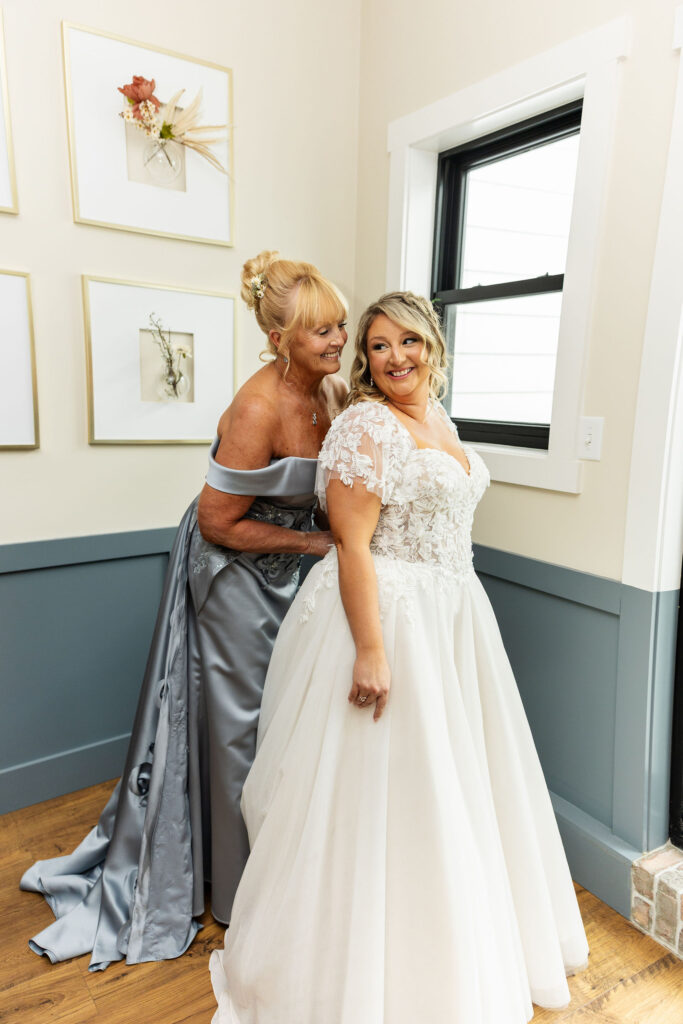 bride getting ready for wedding at the ironspire complex in adamstown pa